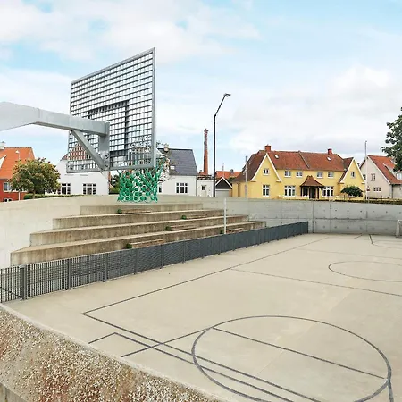 6 Person In * Rudkøbing